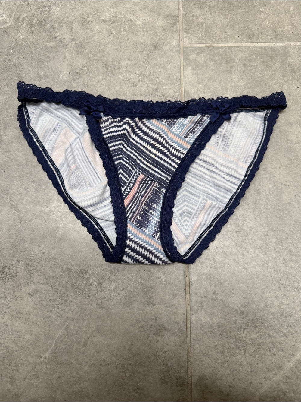 Victoria Secret 2017 Navy Trim Aztec Print Panty